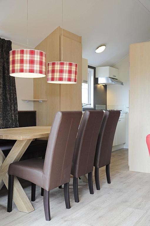 Lodge 6 Personen Camping De Molenhof Reutum エクステリア 写真